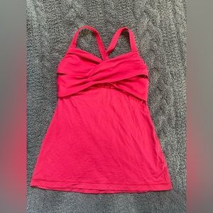 Lululemon tank
